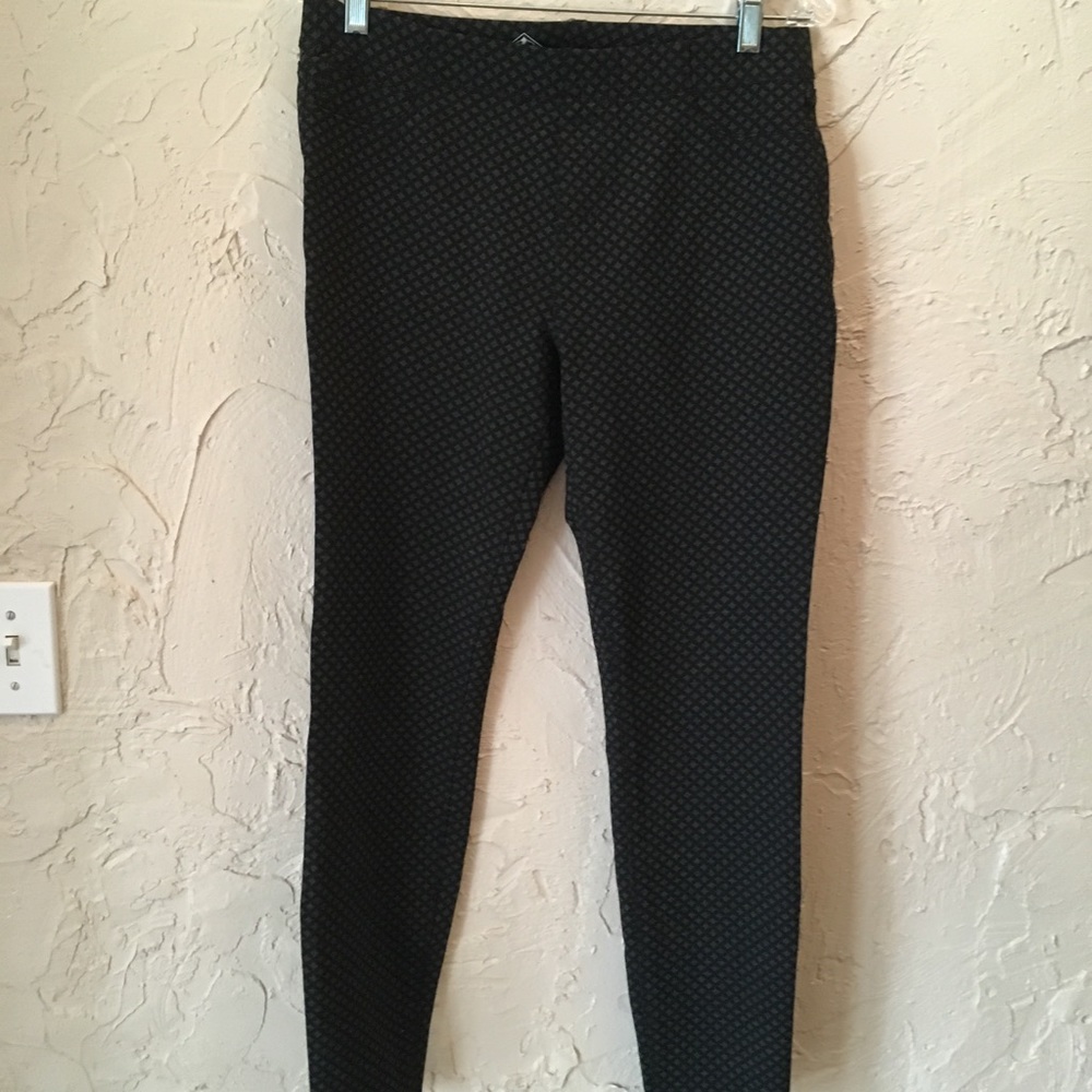 St John’s Bay Patterened Jeggings